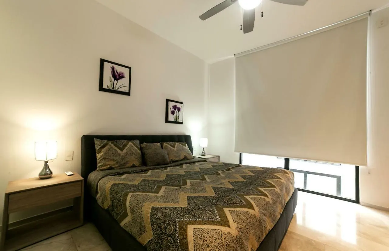 Menesse 32 Luxury Apartments By Mikitito Rentals Playa del Carmen