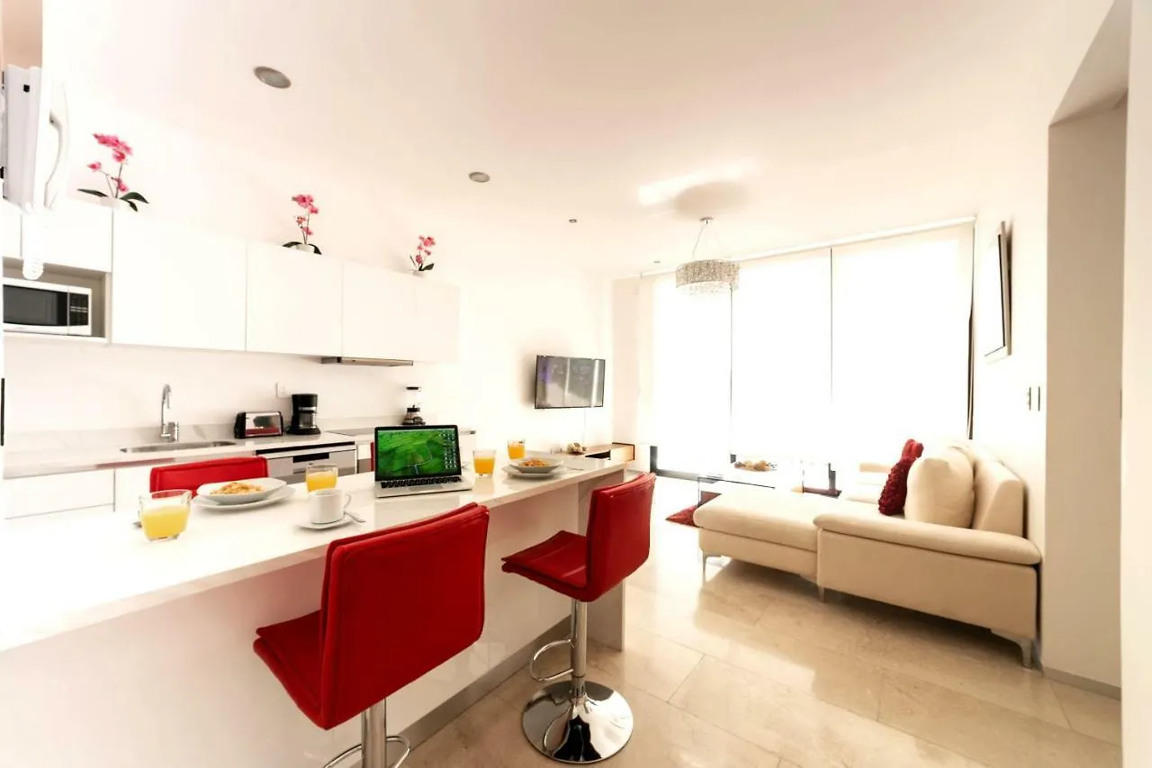 Menesse 32 Luxury Apartments By Mikitito Rentals Playa del Carmen Mexiko