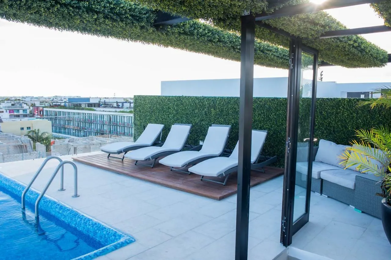 Menesse 32 Luxury Apartments By Mikitito Rentals Playa del Carmen Mexiko